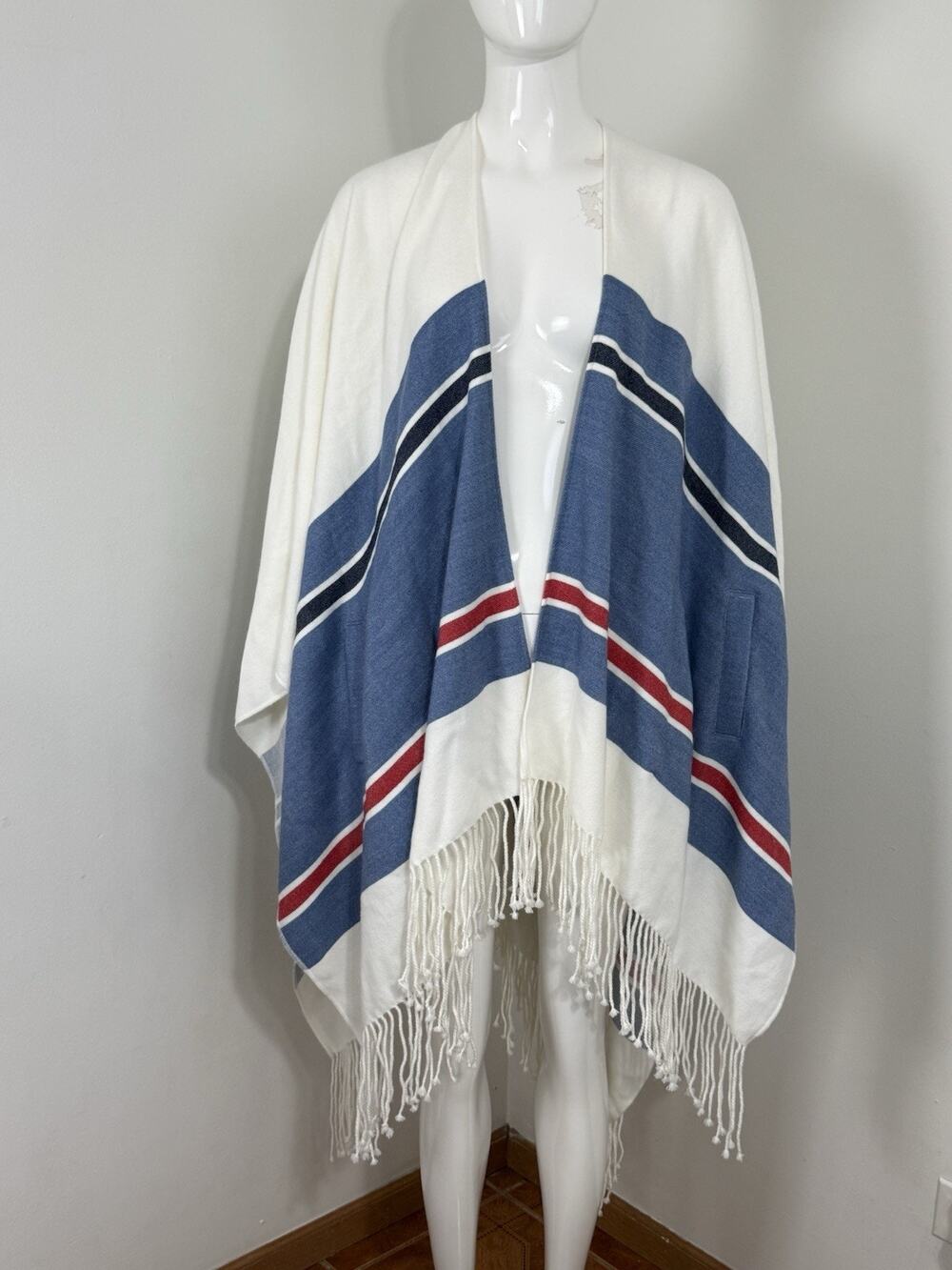 MER SEA Women’s Classic Travel Wrap Poncho Shawl Fringe Sweater One Size